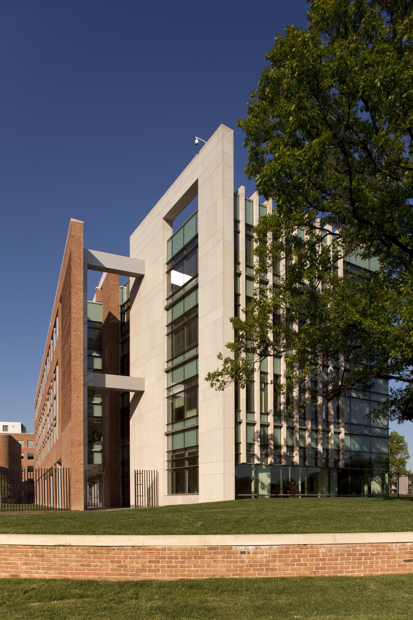 Exterior of Building 31 at the FDA White Oak campus.